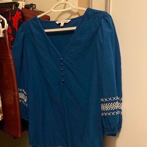 Beautiful casual blue top bought from Kohls, EUC